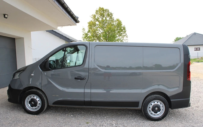 Renault Trafic cena 42700 przebieg: 227000, rok produkcji 2015 z Radomsko małe 211